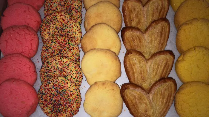Colima's Bakery & Cafe Picture 2
