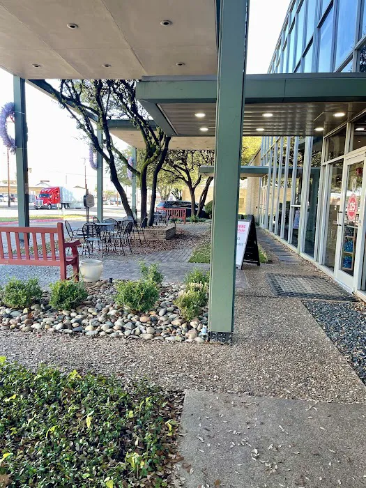 Collin Street Bakery - 7th Ave Corsicana Picture 10