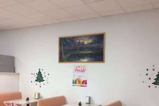 Navarro Donuts