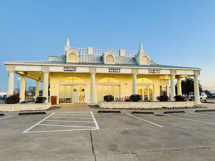 Collin Street Bakery - I-45 Corsicana Picture 4
