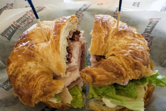 Collin Street Bakery - I-45 Corsicana