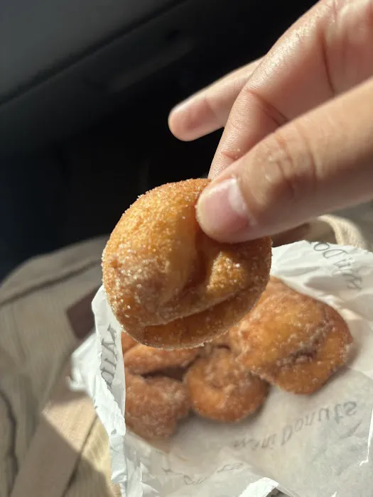 Mav's Mini Donuts & Coffee Drive thru Picture 7