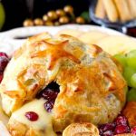 How to Create a Delicious Baked Brie Pastry for Parties