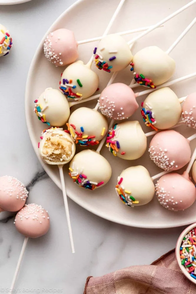 How to Make the Best Homemade Cake Pops