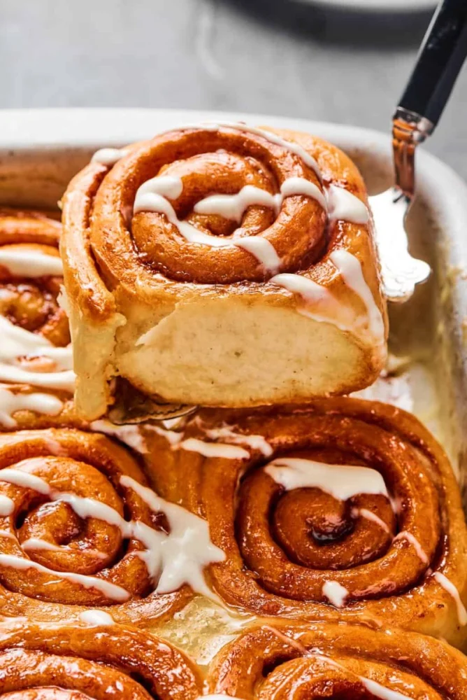 How to Make Homemade Cinnamon Rolls Like a Bakery