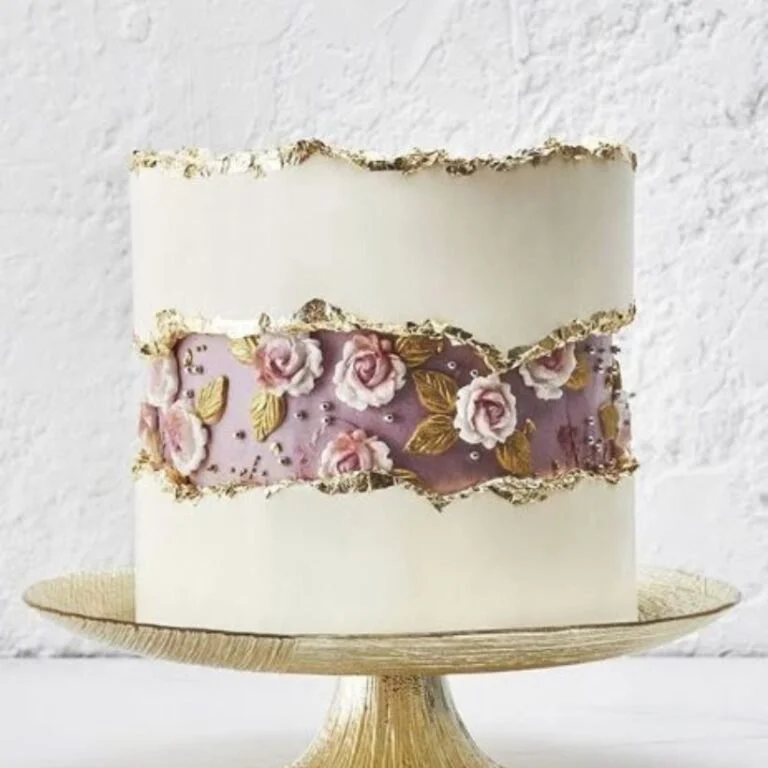 5 Popular Cake Decorating Trends to Try This Year