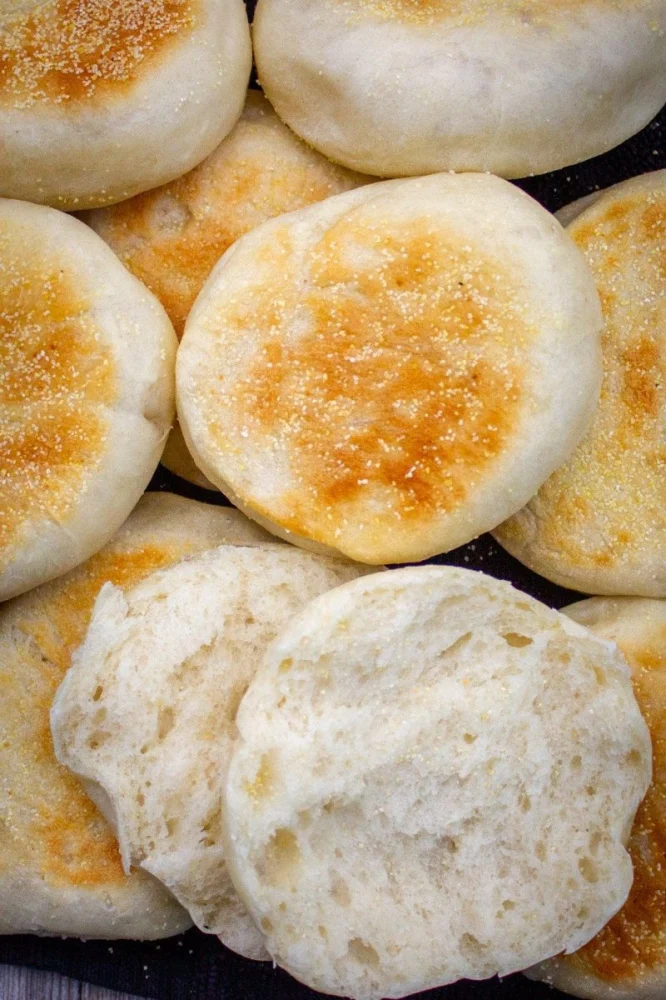 How to Make Fluffy, Homemade English Muffins – A Step-by-Step Guide