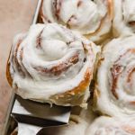 How to Make the Perfect Cinnamon Roll Wreath for Holidays | Delicious Holiday Treat