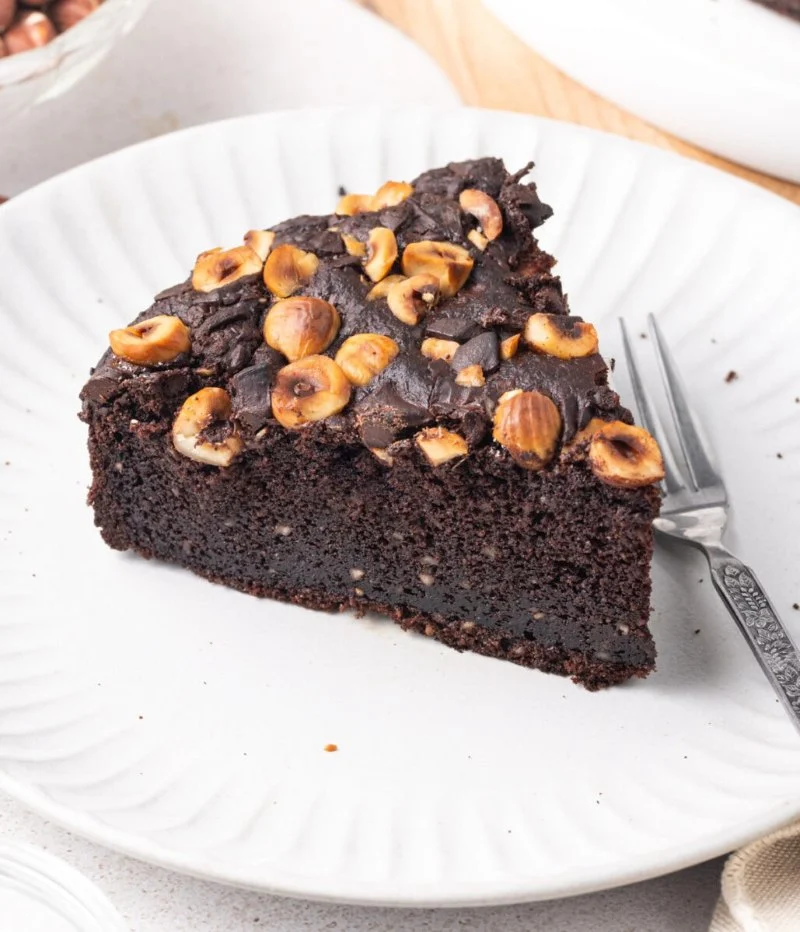 How to Make the Best Chocolate Hazelnut Cake from Scratch
