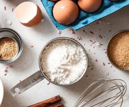 How to Use Baking Techniques from the Pros at Home
