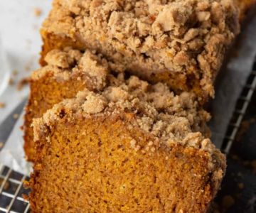 How to Make the Perfect Pumpkin Bread with Cinnamon Streusel