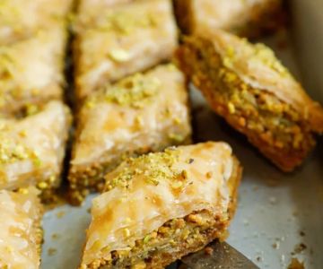 How to Make the Best Baklava with Pistachios and Honey: A Step-by-Step Guide
