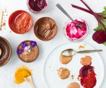 How to Use Natural Food Dyes for Baking and Decorating