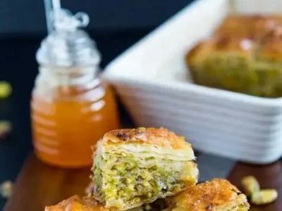 How to Make the Best Baklava with Pistachios and Honey