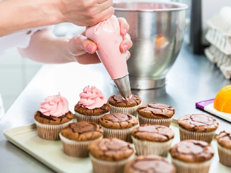 How to Turn Your Favorite Cake into Cupcakes: Easy Baking Tips
