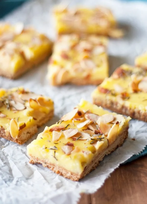 How to Bake Perfect Lemon Bars with a Shortbread Crust