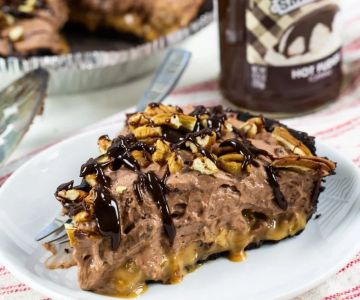 How to Make the Perfect Chocolate Caramel Pie