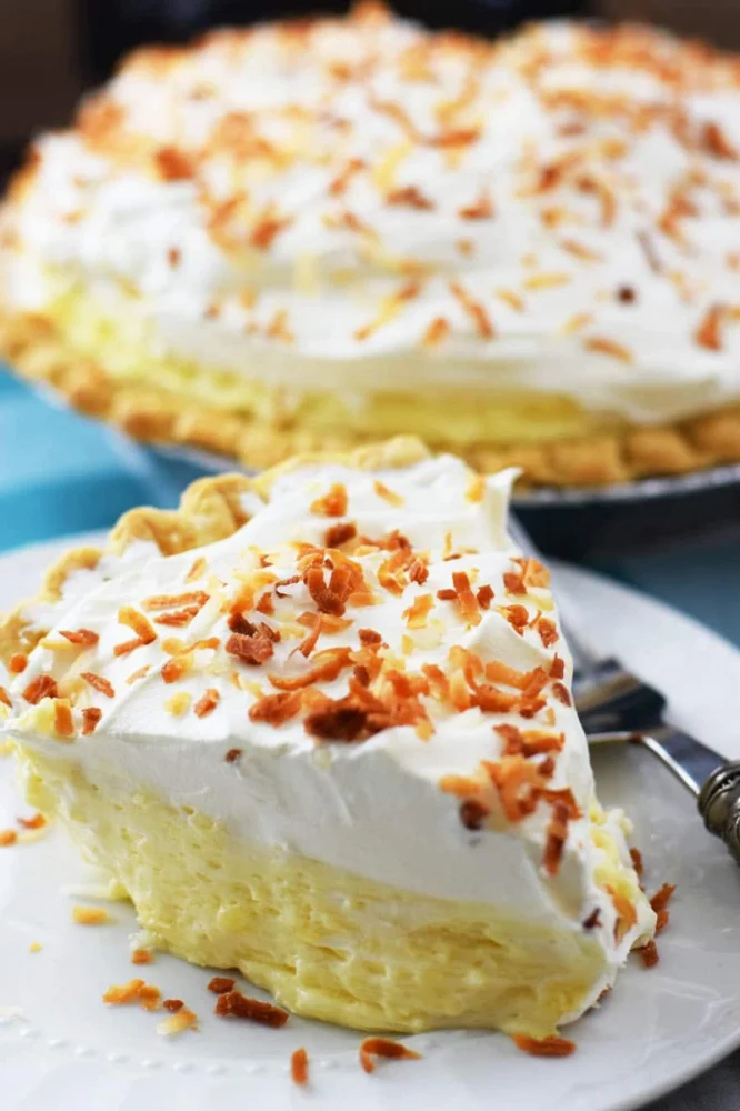 How to Make Bakery-Style Coconut Cream Pie with a Rich Filling