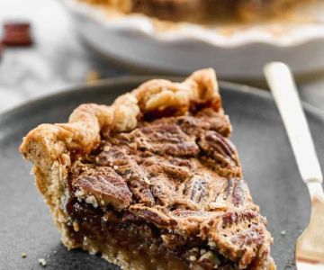 How to Make Bakery-Style Pecan Pie with a Rich, Sweet Filling