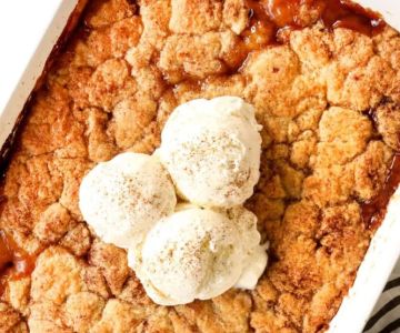 The Secret to Making Bakery-Style Peach Cobbler with a Perfect Topping-