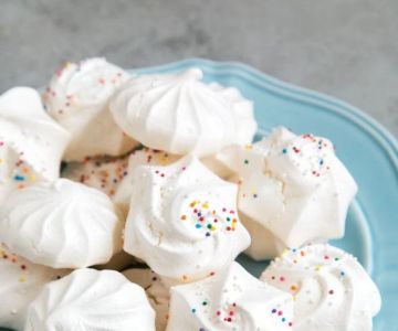 How to Make Bakery-Style Meringue Cookies with a Crisp Texture | Baking Tips