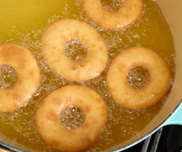 How to Make Bakery-Style Doughnuts with a Crispy Golden Crust