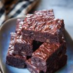 How to Make Bakery-Style Fudge Brownies with a Rich, Chewy Texture