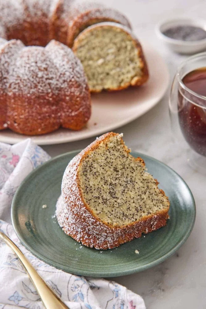 How to Make Bakery-Style Poppy Seed Cake with a Delicate Flavor
