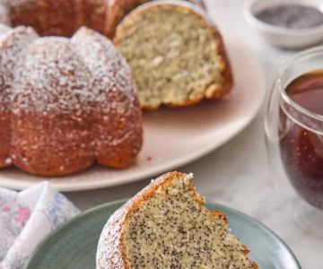 How to Make Bakery-Style Poppy Seed Cake with a Delicate Flavor