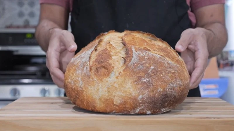 A Step-by-Step Guide to Baking Your First Loaf of Artisan Bread
