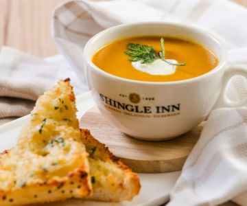 Warm Up Your Day: The Best Bakery Breads to Enjoy with Soup