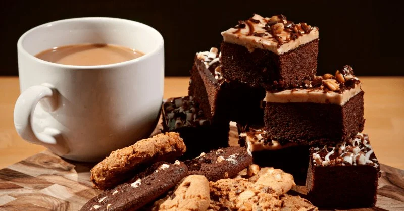 Best Bakery Items to Pair with Coffee or Tea for Perfect Flavor Harmony