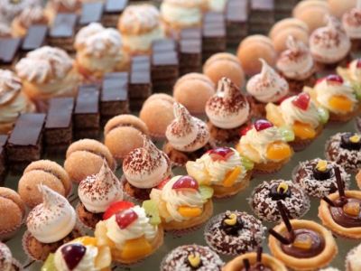 The Top 10 Bakery Desserts You Need to Try in Your Lifetime