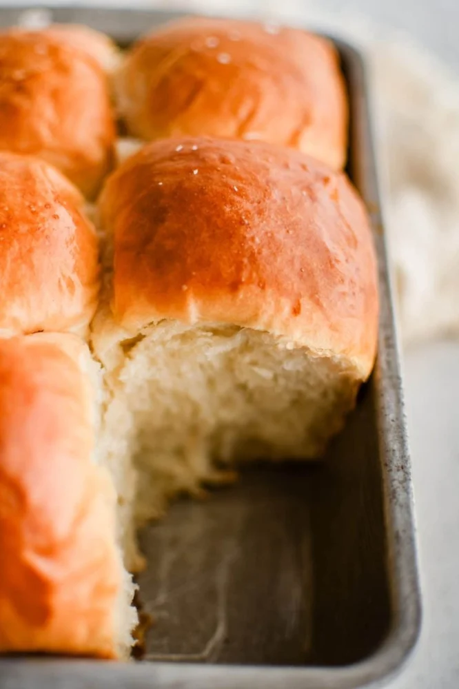 How to Create Bakery-Style Dinner Rolls at Home