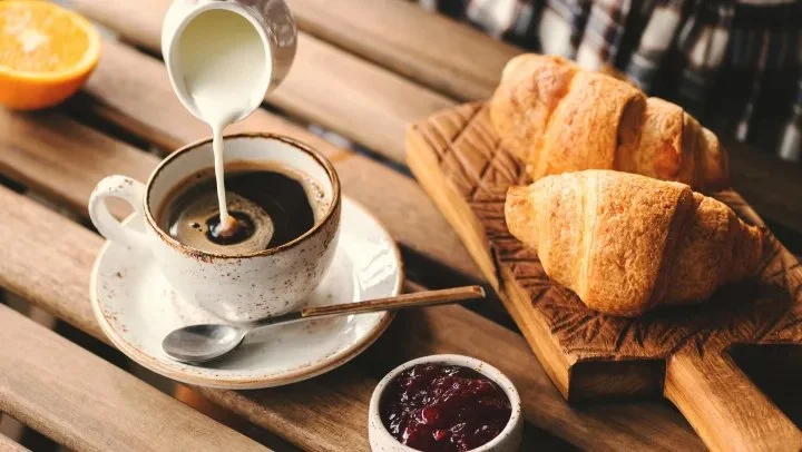How to Pair Bakery Pastry with Coffee for the Ultimate Breakfast Experience