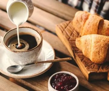 How to Pair Bakery Pastry with Coffee for the Ultimate Breakfast Experience
