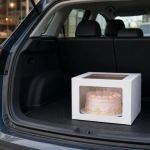 How to Carry a Bakery Cake Home Without Damaging It